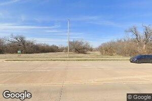 2204 NW 38th St, Lawton, OK 73505