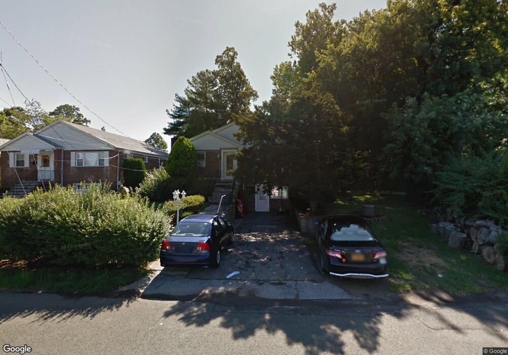 2 Massitoa Rd, Yonkers, NY 10710 - photo 1