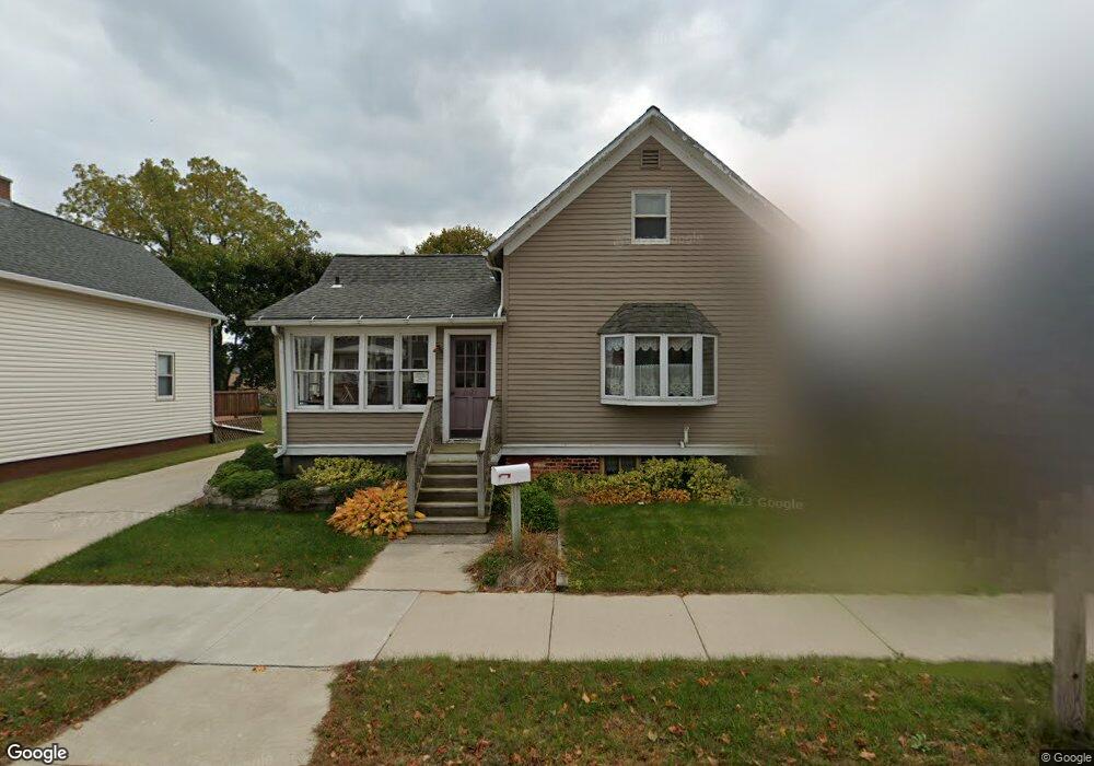 2023 14th St, Two Rivers, WI 54241 - photo 1