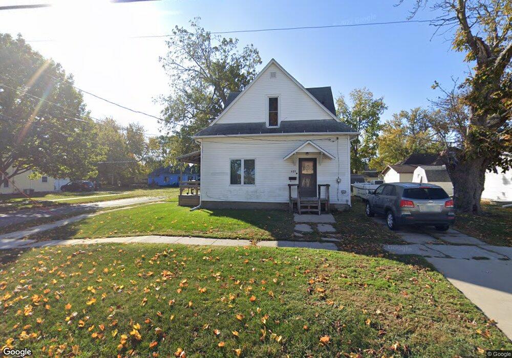 421 S 3rd Ave E, Newton, IA 50208 - photo 1