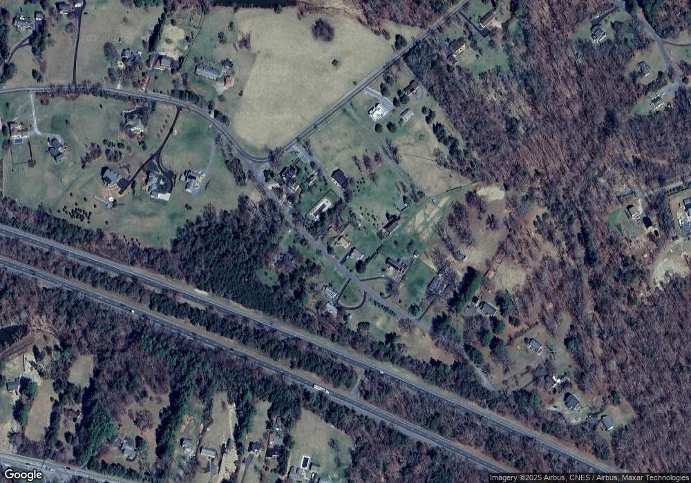 1085 E Keswick Dr, Keswick, VA 22947 - photo 1