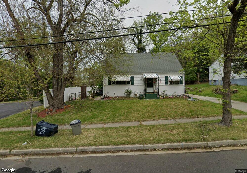 1204 Crisfield Dr, Oxon Hill, MD 20745 - photo 1