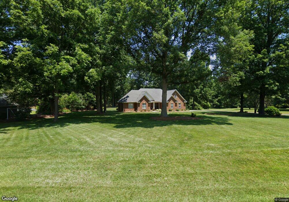 2100 Country View Dr, Greensboro, NC 27406 - photo 1