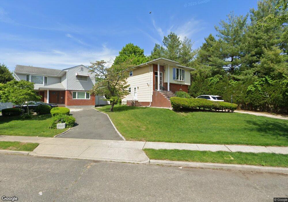 699 Euclid Ave, West Hempstead, NY 11552 - photo 1