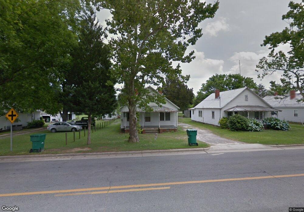 1617 W Main St, Williamston, NC 27892 - photo 1