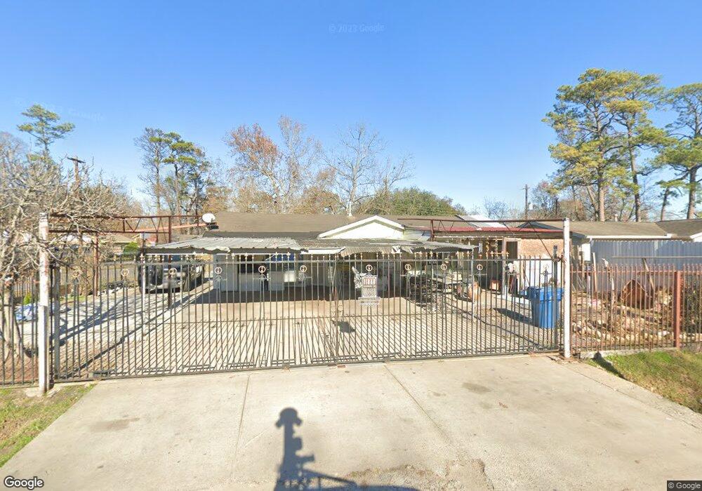 11646 Innsbury Dr, Houston, TX 77093 - photo 1