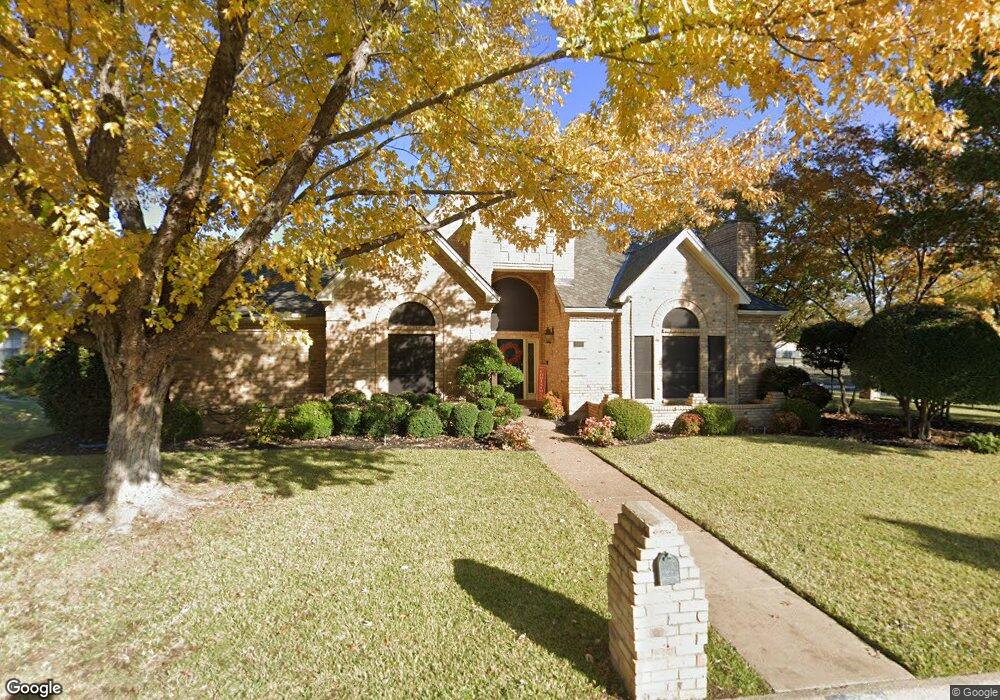 300 Wingate Ct, Hurst, TX 76054 - photo 1