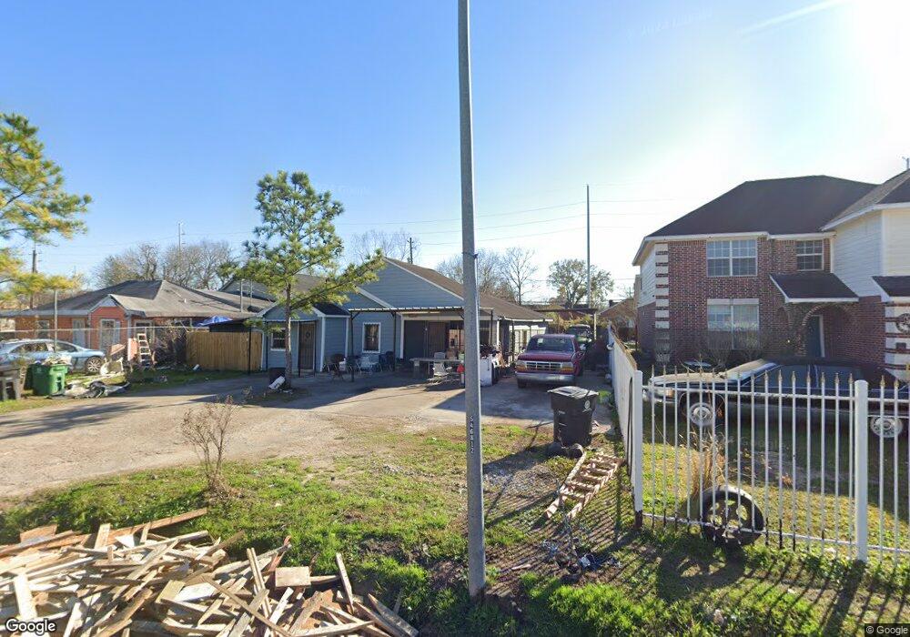 7010 Golfway St, Houston, TX 77087 - photo 1