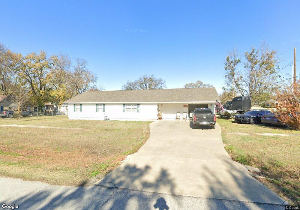 311 S 6th St, Henryetta, OK 74437 - photo 1