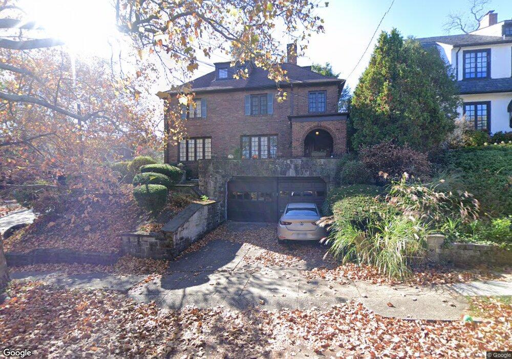 6430 Bartlett St, Pittsburgh, PA 15217 - photo 1