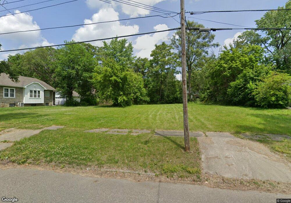 1735 E Hamilton Ave, Flint, MI 48506 - photo 1