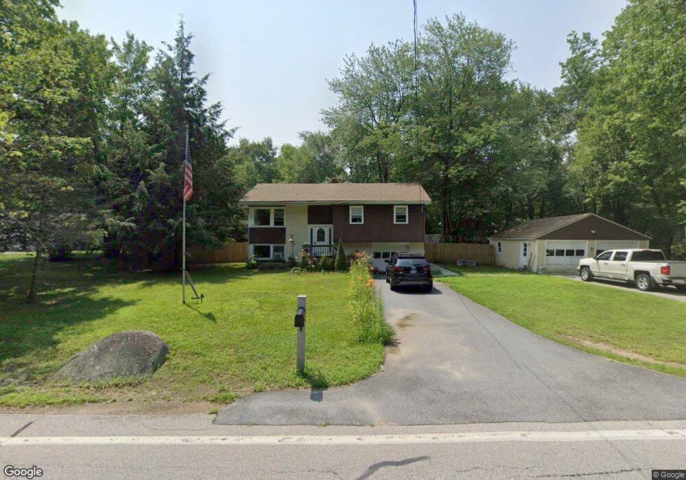 11 Farmer Rd, Hooksett, NH 03106 - photo 1