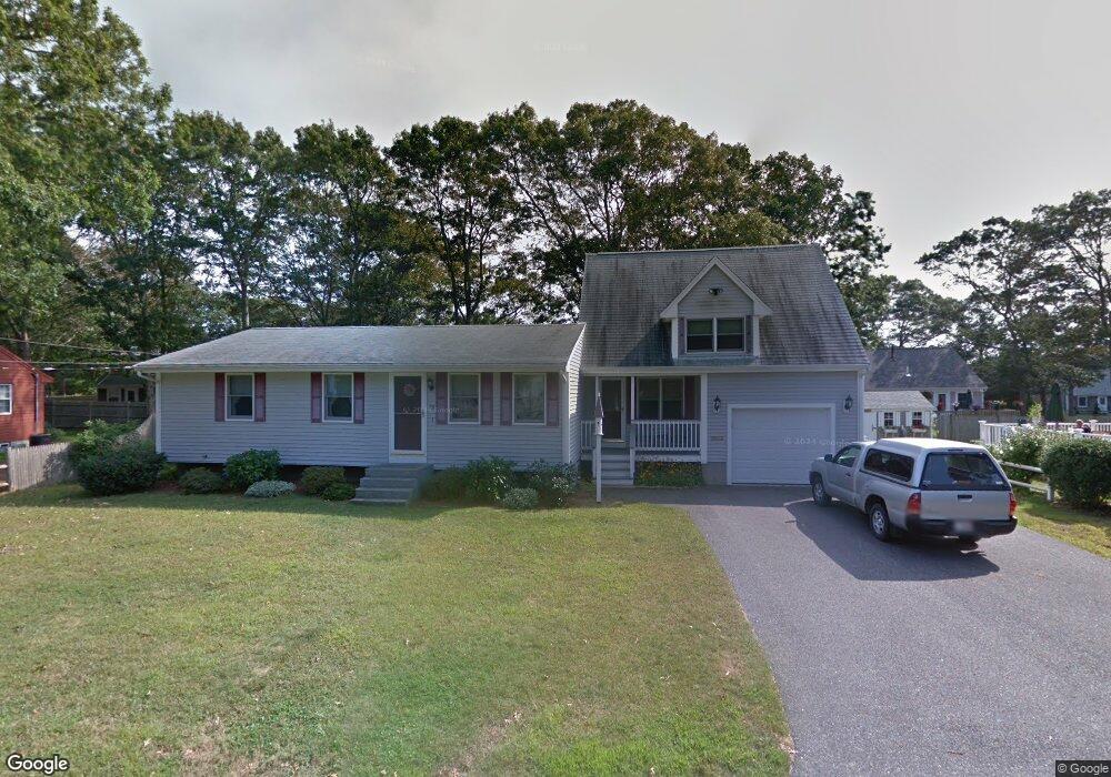 29 Oak St, Teaticket, MA 02536 - photo 1