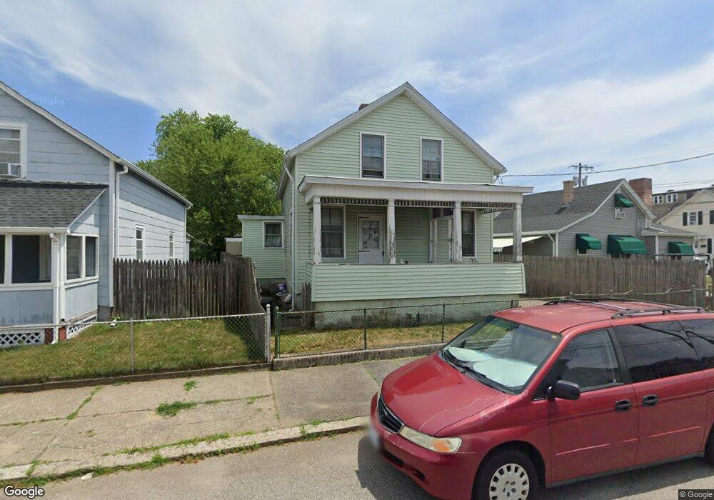 11 Bates St, Pawtucket, RI 02861 - photo 1