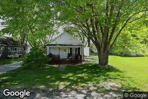 202 E Ebony St, Thayer, IL 62689