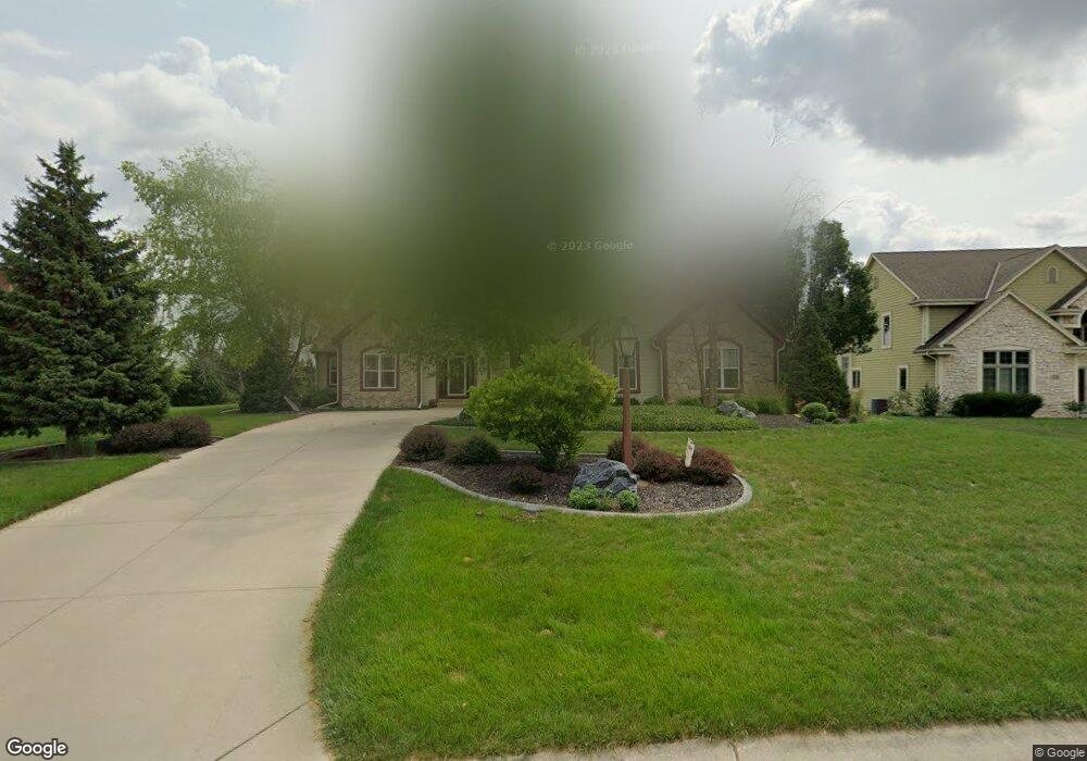 W148N9716 Tree Tops Dr, Germantown, WI 53022 - photo 1