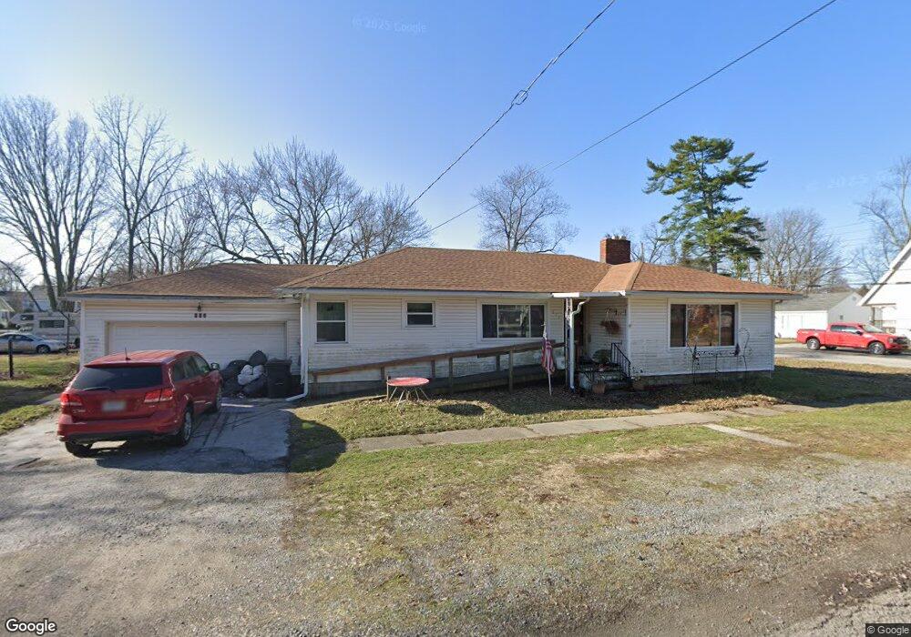 635 Lynn St, Findlay, OH 45840 - photo 1