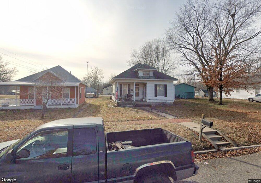 1304 Dirr Ave, Parsons, KS 67357 - photo 1