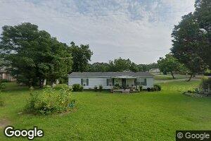 47 Horry St, Reynolds, GA 31076