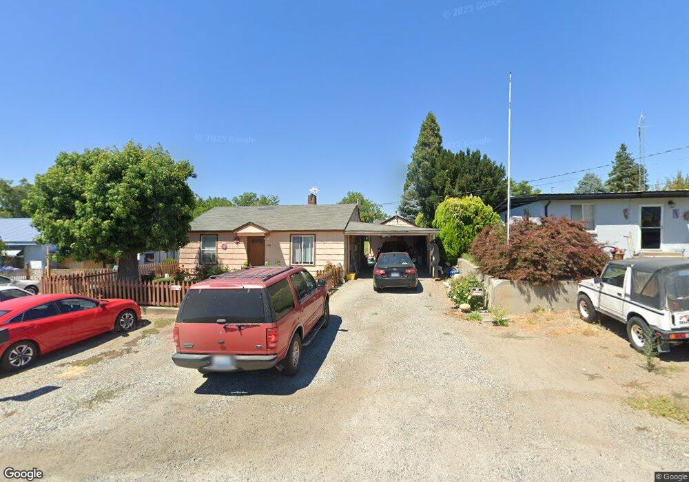 359 4th St SE, East Wenatchee, WA 98802 - photo 1