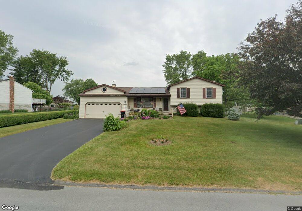 1014 Margot Ln, Chittenango, NY 13037 - photo 1