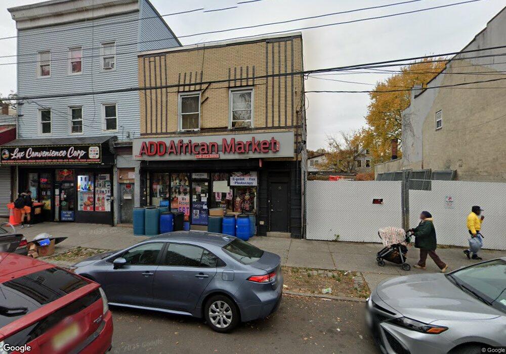 195 Broad St unit 3, Staten Island, NY 10304 - photo 1