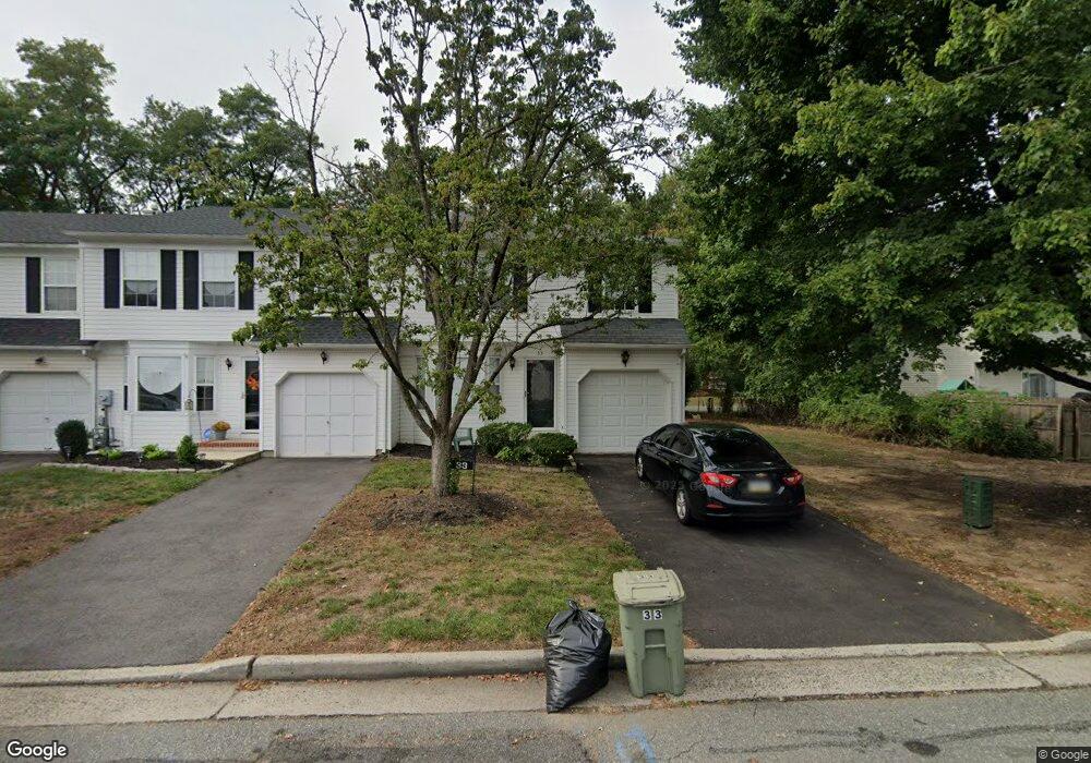 33 Sycamore Rd, Middlesex, NJ 08846 - photo 1