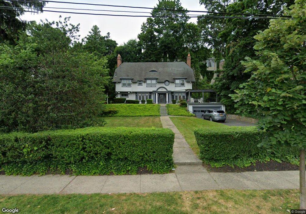 11 Garden Ave, Bronxville, NY 10708 - photo 1