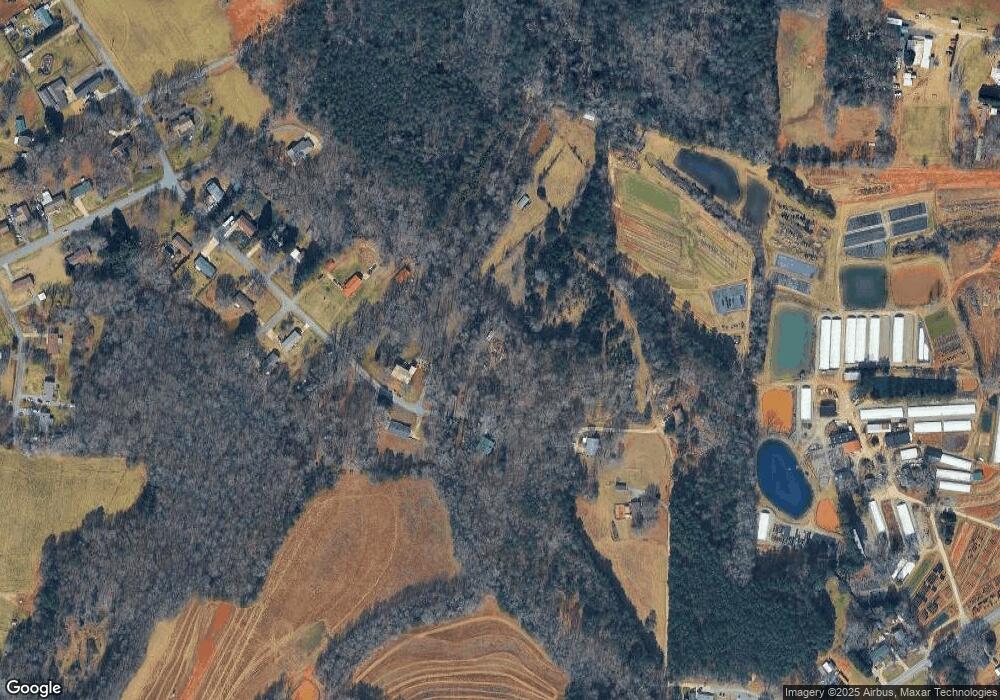 3336 38th Street Dr NE, Hickory, NC 28601 - photo 1