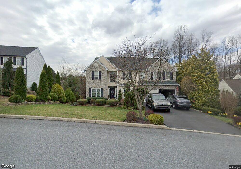 708 Sycamore Rd, Mohnton, PA 19540 - photo 1