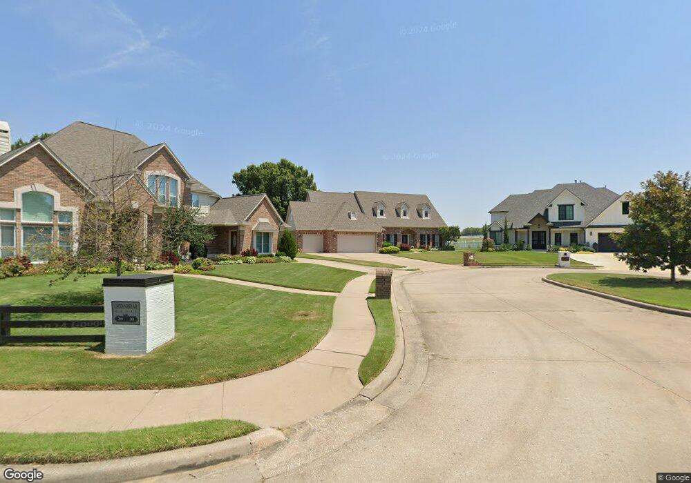 217 N Forest Ridge Blvd, Broken Arrow, OK 74014 - photo 1