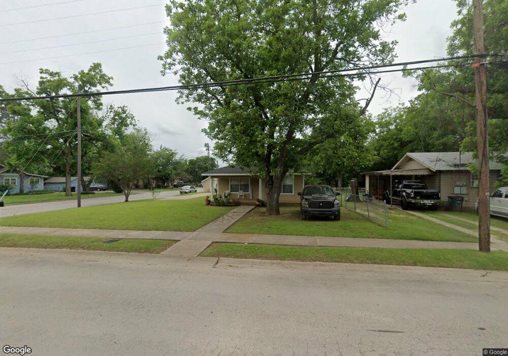 1313 N Anglin St, Cleburne, TX 76031 - photo 1