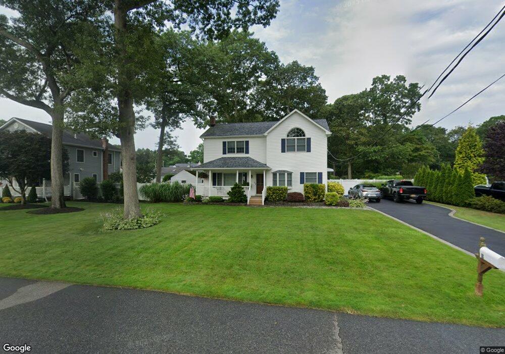 18 Vautrin Ave, Holtsville, NY 11742 - photo 1