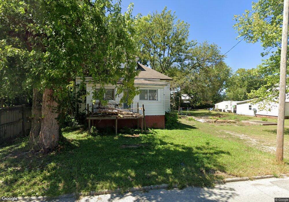 509 N Granger St, Harrisburg, IL 62946 - photo 1