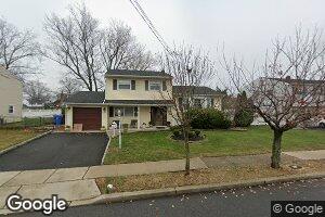 28 Beacon St, Port Reading, NJ 07064