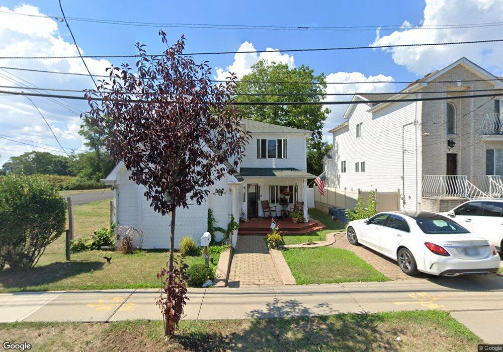 737 Oceanside Ave, Staten Island, NY 10305 - photo 1