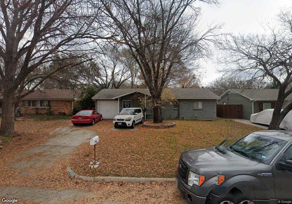 544 Livingston Dr, Hurst, TX 76053 - photo 1