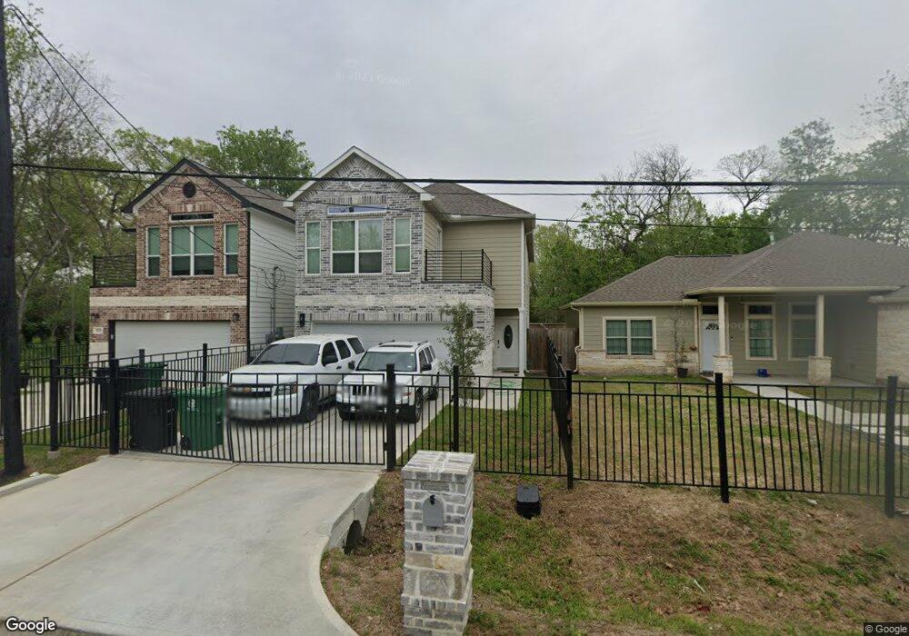 6732 Utah St, Houston, TX 77091 - photo 1