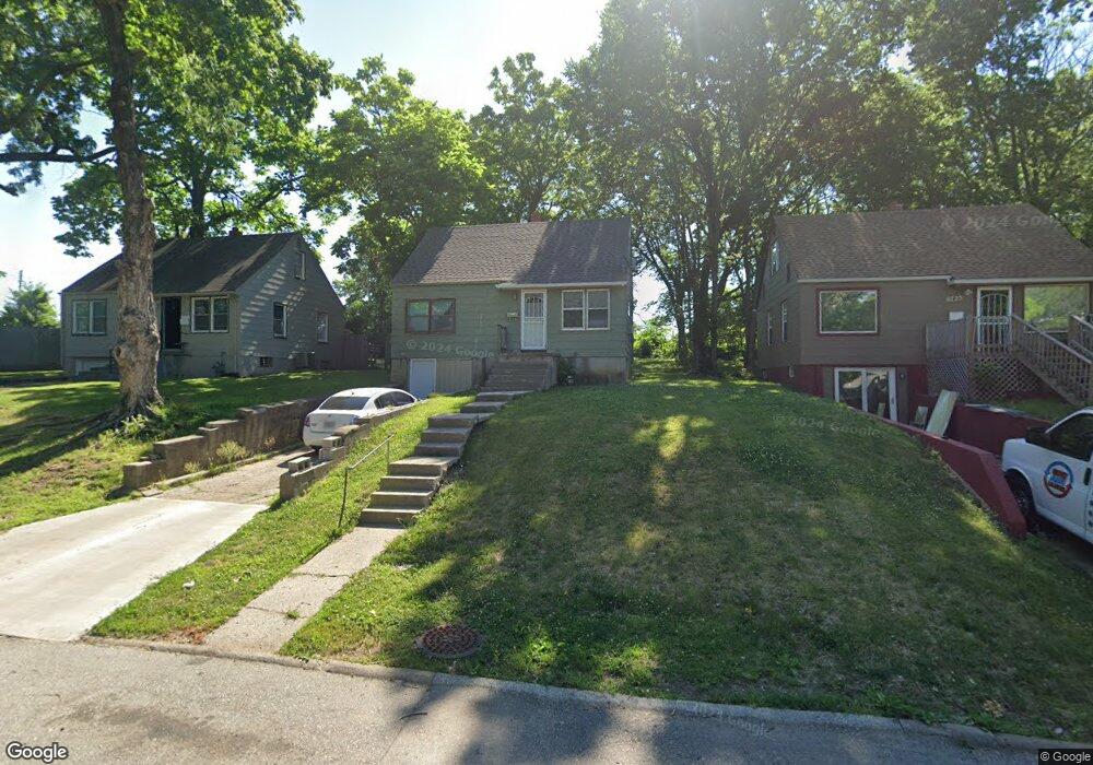 6719 Monroe Ave, Kansas City, MO 64132 - photo 1
