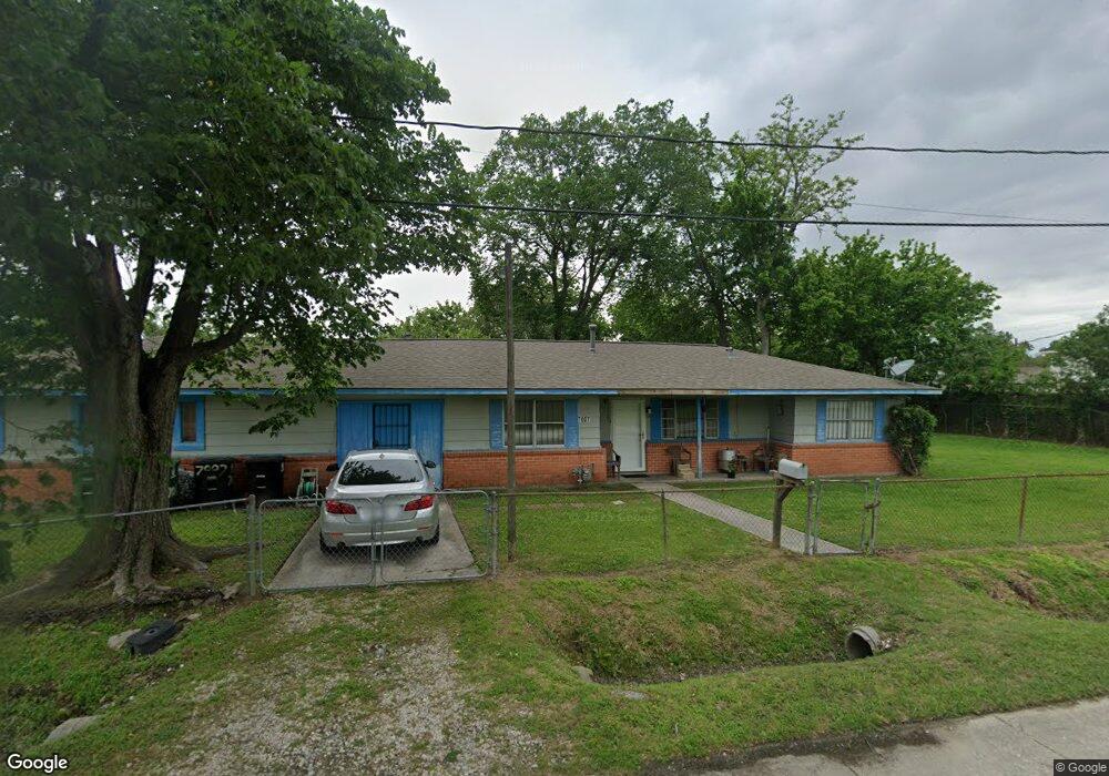 7007 De Priest St, Houston, TX 77091 - photo 1