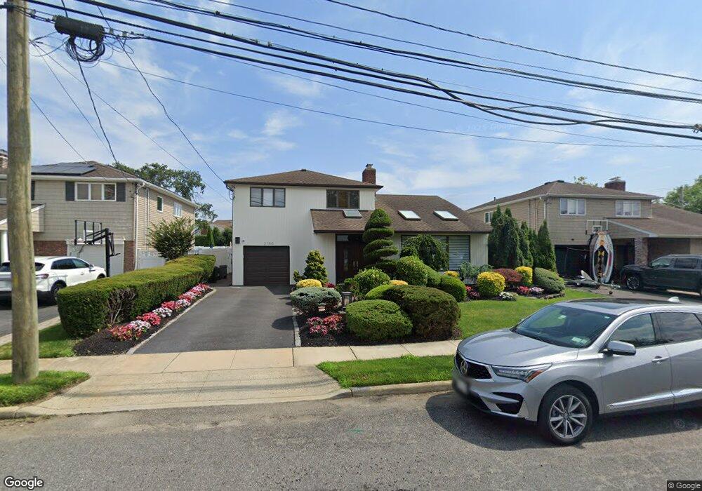 2100 Holland Way, Merrick, NY 11566 - photo 1