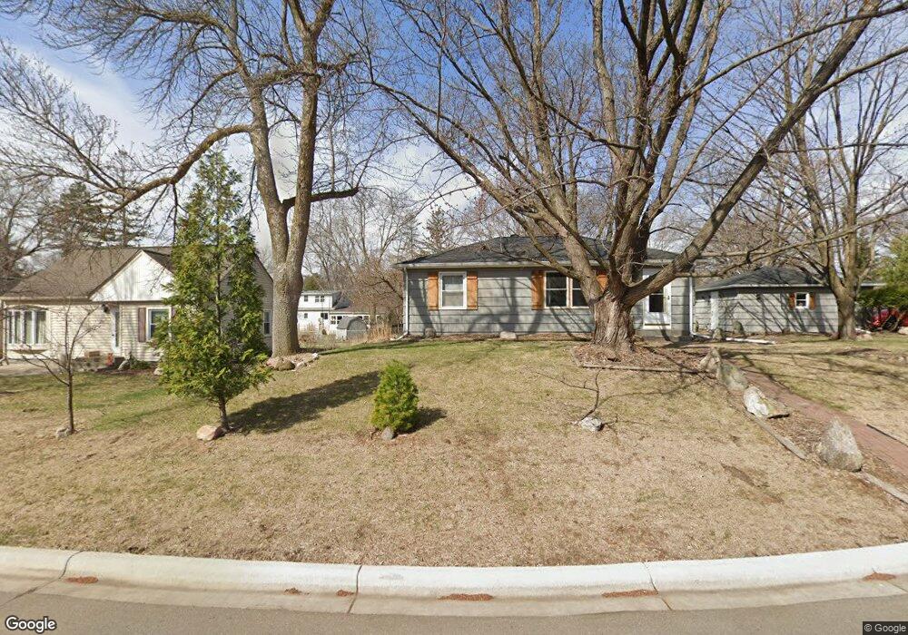 16225 Tonkaway Rd, Minnetonka, MN 55345 - photo 1