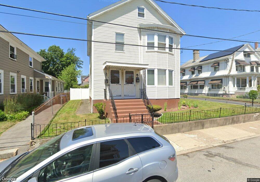 18 Kossuth St, Pawtucket, RI 02860 - photo 1