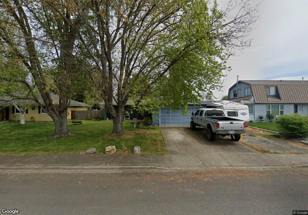 330 Brad Way, Central Point, OR 97502 - photo 1