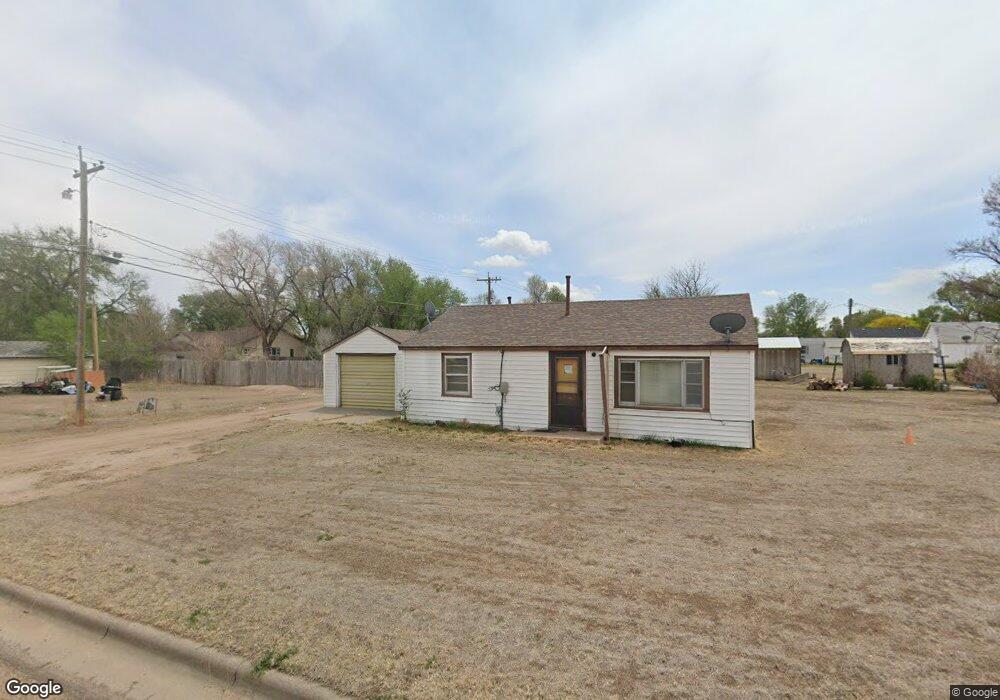 207 E 9th St, Hugoton, KS 67951 - photo 1