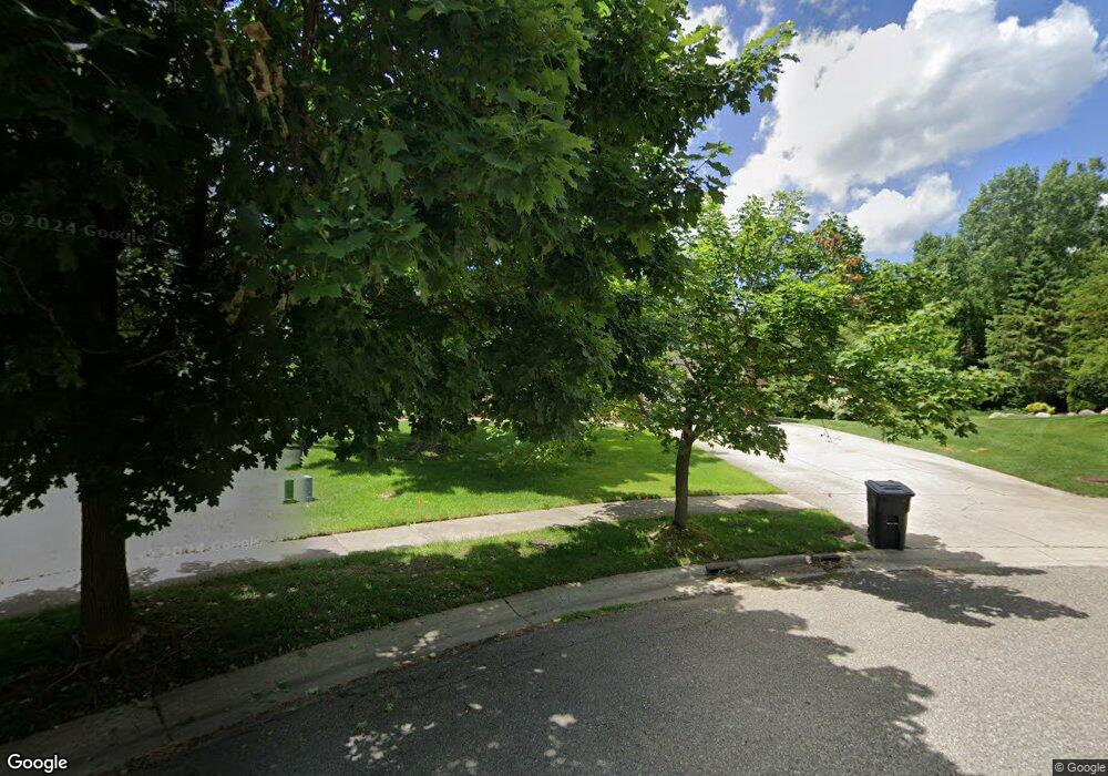 7611 Mapleton Ct, West Bloomfield, MI 48324 - photo 1