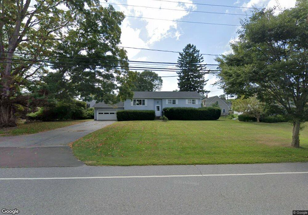 423 Main St, Old Saybrook, CT 06475 - photo 1