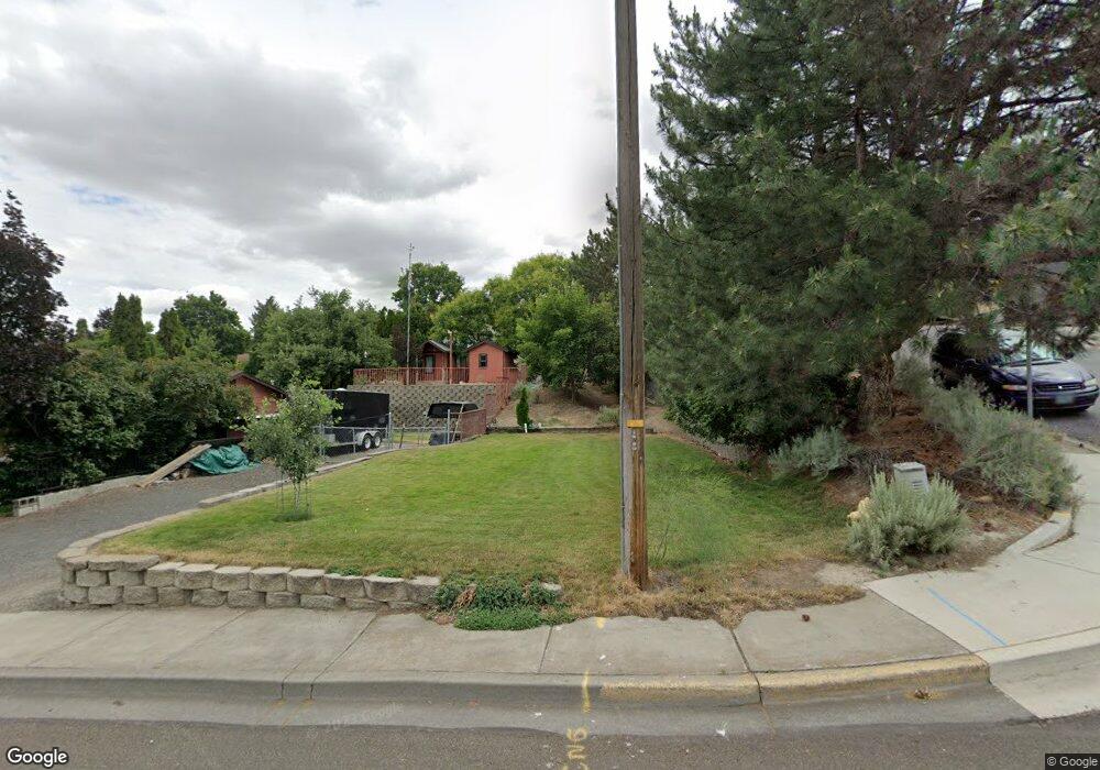 2091 SW Quinney Ave, Pendleton, OR 97801 - photo 1