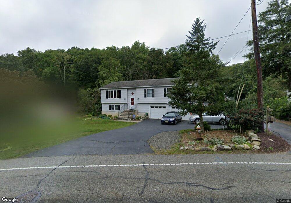 107 Carletondale Rd, Ringwood, NJ 07456 - photo 1