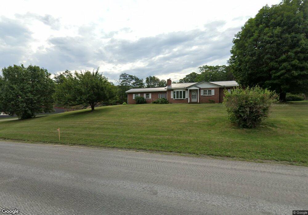 9 Green Gate Rd, Berkeley Springs, WV 25411 - photo 1